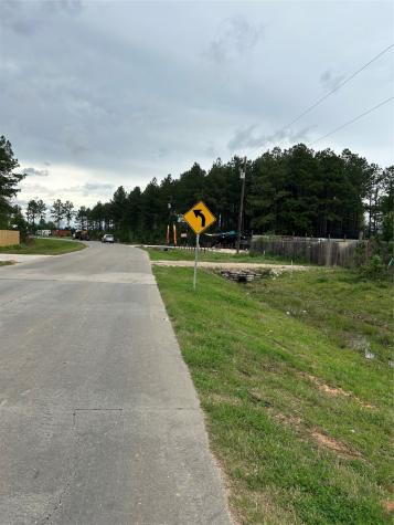 1760 Road 5018 Cleveland TX 77327