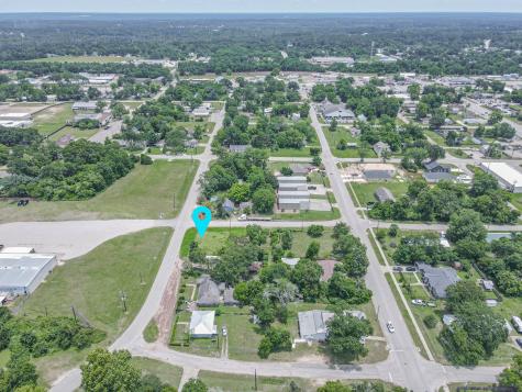 317 Woodson Street Willis TX 77378