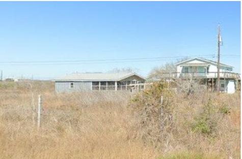 300 W Royal Oak Lane Rockport TX 78382