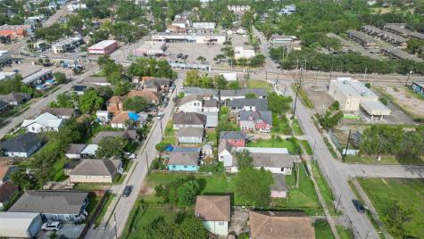 1126 Luzon Street Houston TX 77009