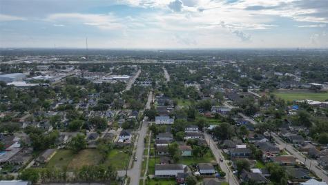 1126 Luzon Street Houston TX 77009