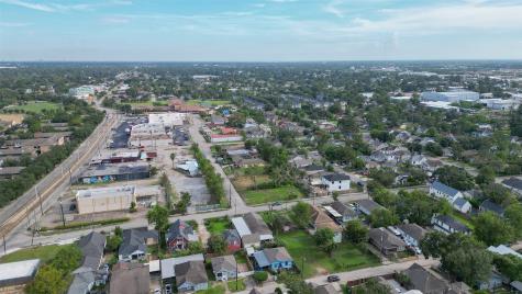 1126 Luzon Street Houston TX 77009