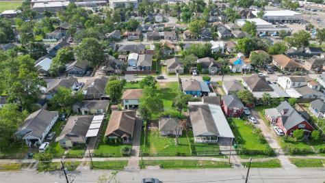 1126 Luzon Street Houston TX 77009