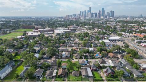 1126 Luzon Street Houston TX 77009