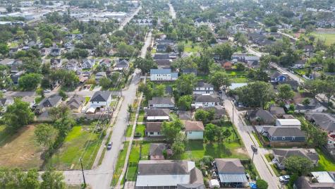 1126 Luzon Street Houston TX 77009