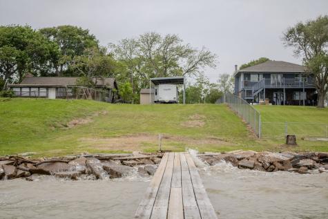 9604 Ocean Drive Beach City TX 77523