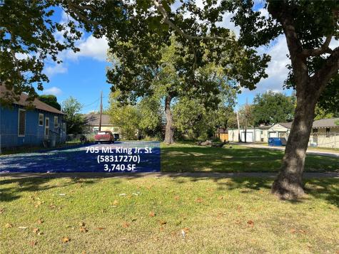 705 Mill King Jr Street Texas City TX 77590