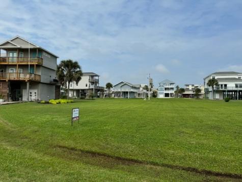 4124 Sand Piper Lane Galveston TX 77554