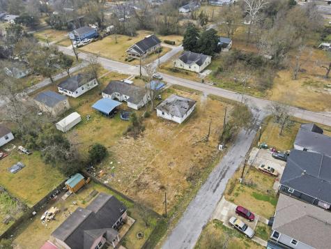 810 Texas Street Orange TX 77630