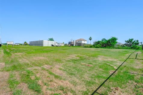 2024 Highway 87 Port Bolivar TX 77650