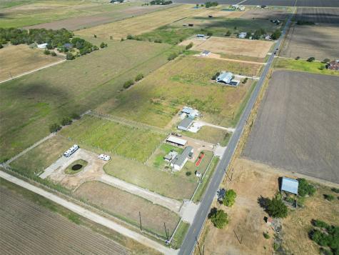 1023 Williams Road East Bernard TX 77435