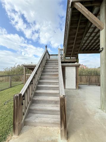 1217 N Monkhouse Drive Crystal Beach TX 77650
