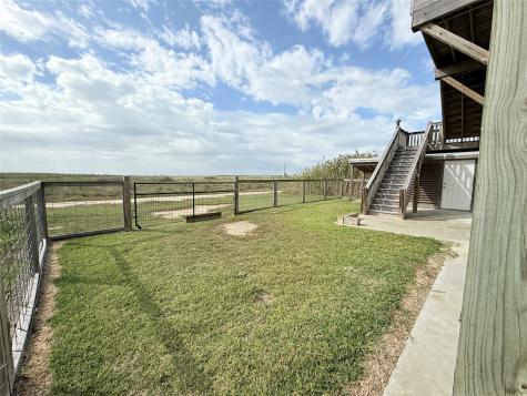 1217 N Monkhouse Drive Crystal Beach TX 77650
