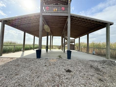 1217 N Monkhouse Drive Crystal Beach TX 77650