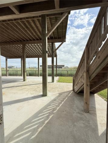 1217 N Monkhouse Drive Crystal Beach TX 77650