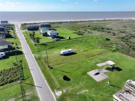 877 S Monkhouse Drive Crystal Beach TX 77650