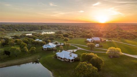 31 Mallard Lane Columbus TX 78934
