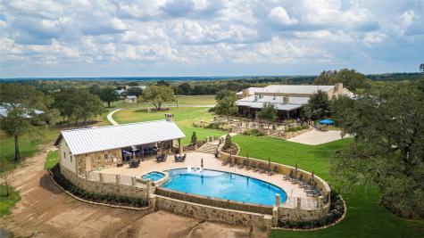 31 Mallard Lane Columbus TX 78934