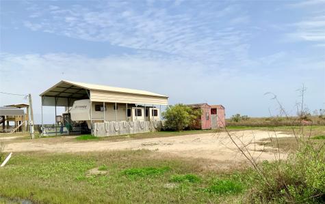 1476 Mabry Street Gilchrist TX 77617