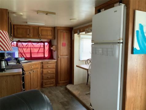 1476 Mabry Street Gilchrist TX 77617