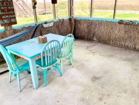 1476 Mabry Street Gilchrist TX 77617