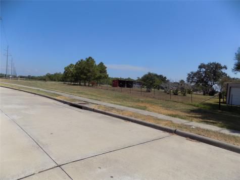 0000 N 16th Avenue Texas City TX 77590