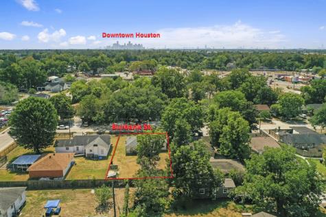 137 Burbank Street Houston TX 77076