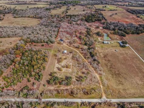 1819 Pin Oak Road Franklin TX 77856
