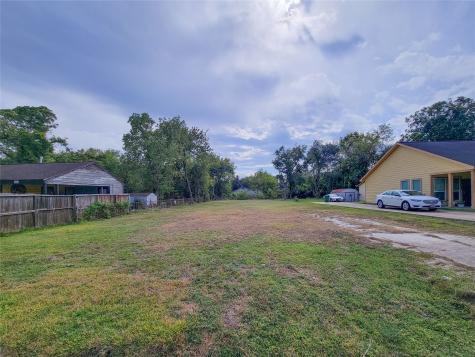 5320 Carmen Street Houston TX 77033