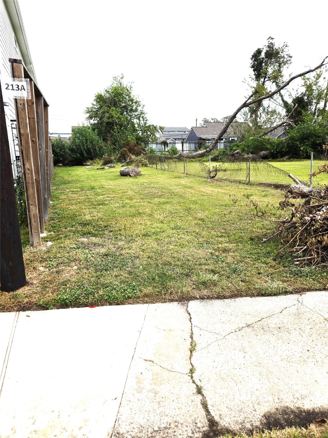 221 E 33rd Street Houston TX 77018