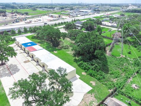 516 Brazosport Boulevard South Clute TX 77531