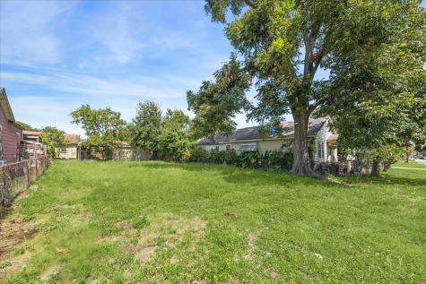 1105 Evelyn Street Houston TX 77009