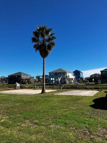 1986 Avenue F Crystal Beach TX 77650