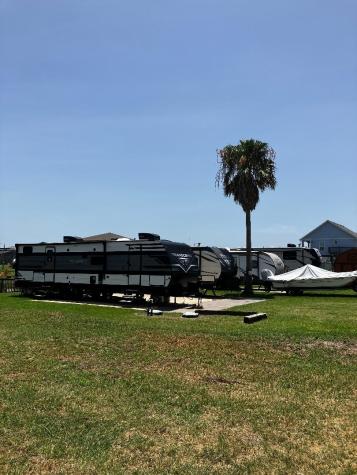 1986 Avenue F Crystal Beach TX 77650