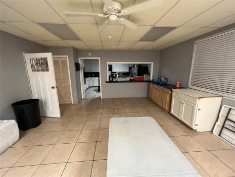 1102 75th Street Houston TX 77011