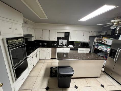 1102 75th Street Houston TX 77011