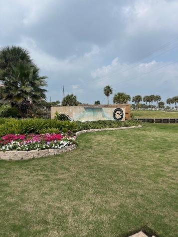 32 Lot 32 Palm Beac Galveston TX 77554