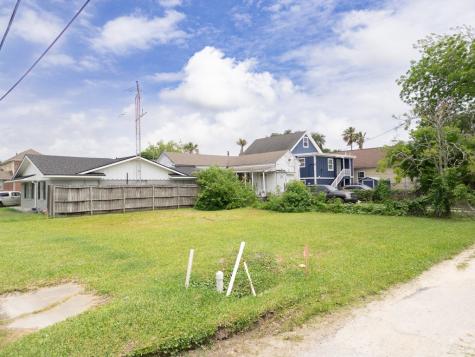 1510 40th Street Galveston TX 77550