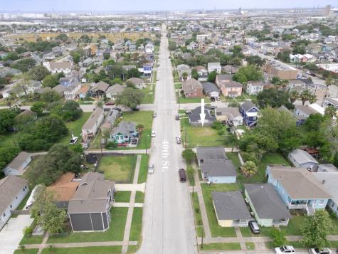 1510 40th Street Galveston TX 77550