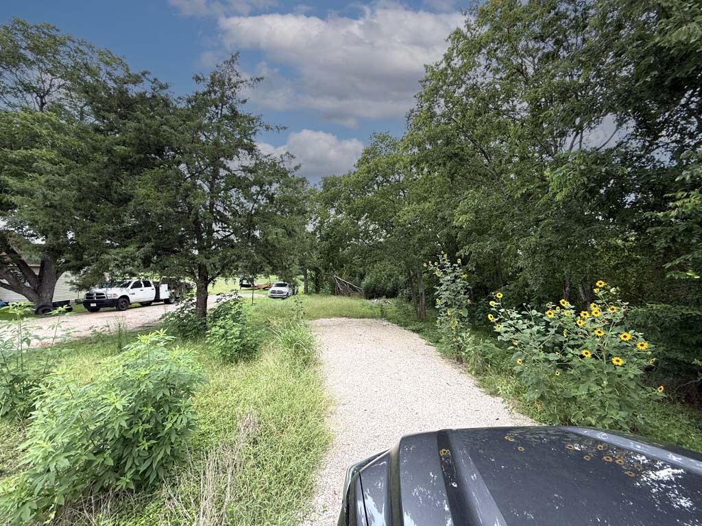 1512 Highway 90 S Anderson TX 77830