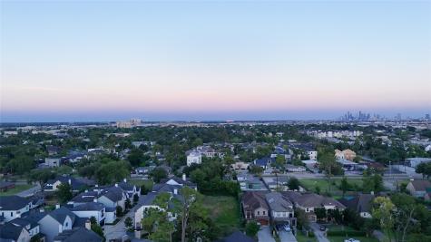 1520 Whispering Pines Drive Houston TX 77055