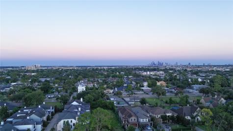 1520 Whispering Pines Drive Houston TX 77055