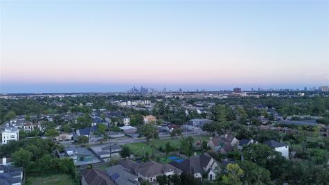 1520 Whispering Pines Drive Houston TX 77055