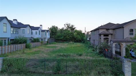 1520 Whispering Pines Drive Houston TX 77055