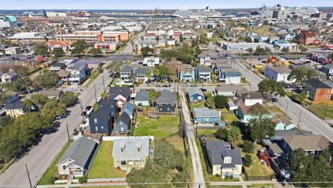 1114 30th Street Galveston TX 77550