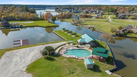 60 Wildwood Lake Drive Huntsville TX 77340