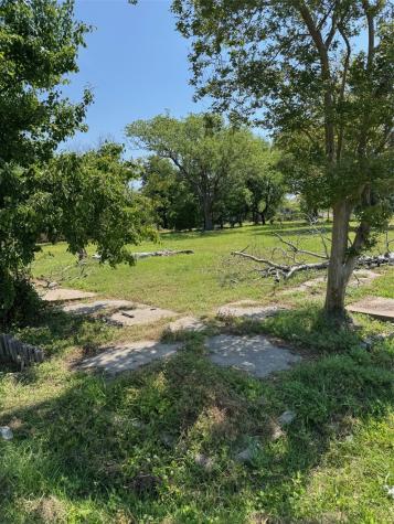 530 El Paso Avenue Port Arthur TX 77640