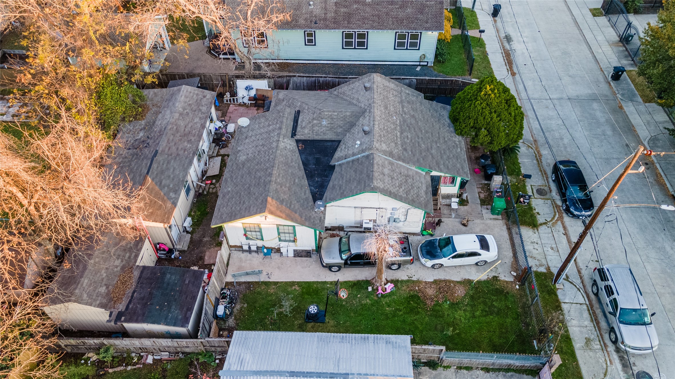 1301 Tabor Street Houston TX 77009