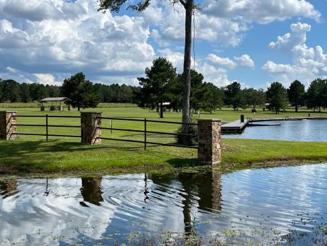 16023 Ridge Oak Road Willis TX 77378