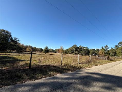 709 County Road 3880 Cleveland TX 77328